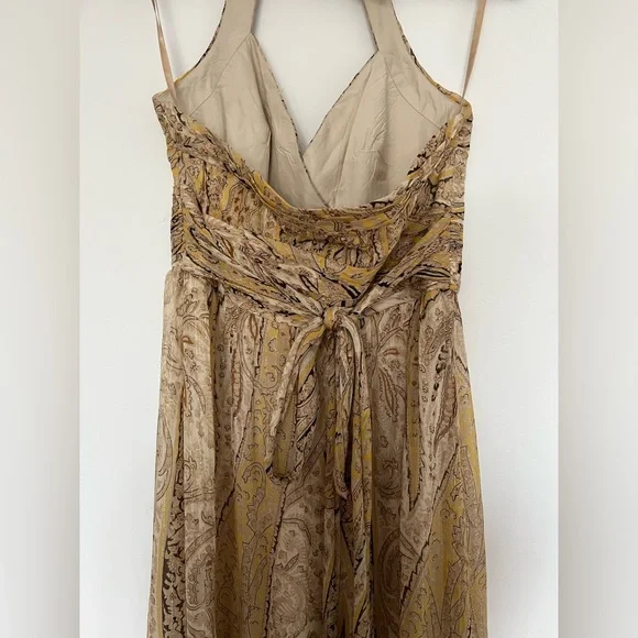 BCBG MaxAzria — Silk Paisley Halter Cocktail Dress (Gold) - Size 6 - Picture 5 of 6